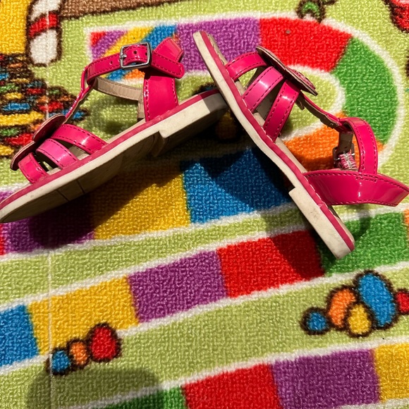 Gymboree butterfly 🦋 sandals 🩴 - Picture 3 of 5